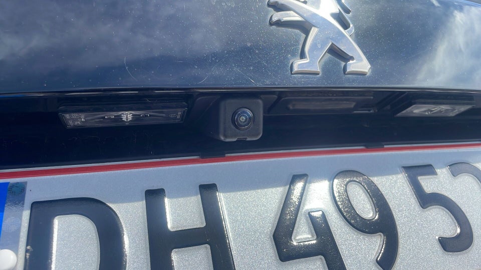 Peugeot 2008 1,2 PureTech 130 Platin Sport 5d