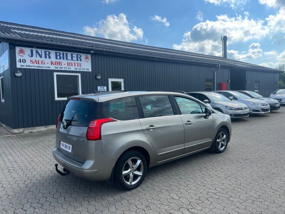 Peugeot 5008 2,0 HDi 150 Premium 7prs 5d