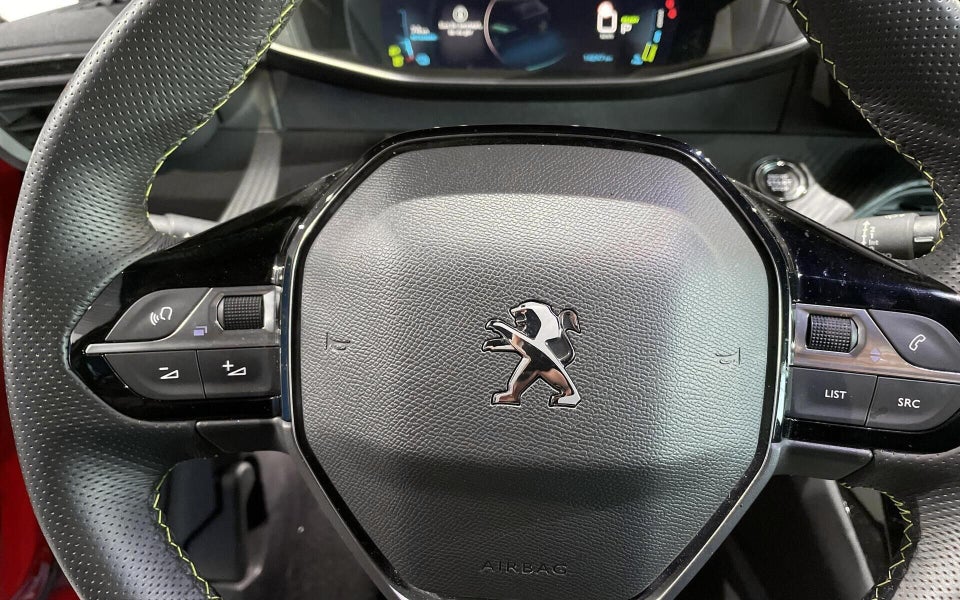 Peugeot e-208 50 GT 5d