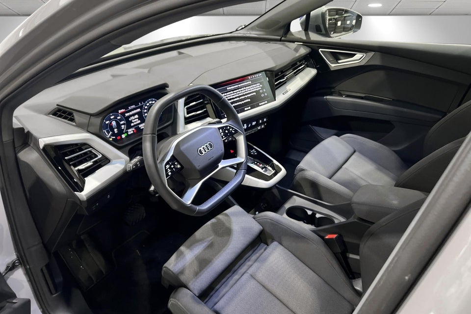 Audi Q4 e-tron 45 Progress 5d