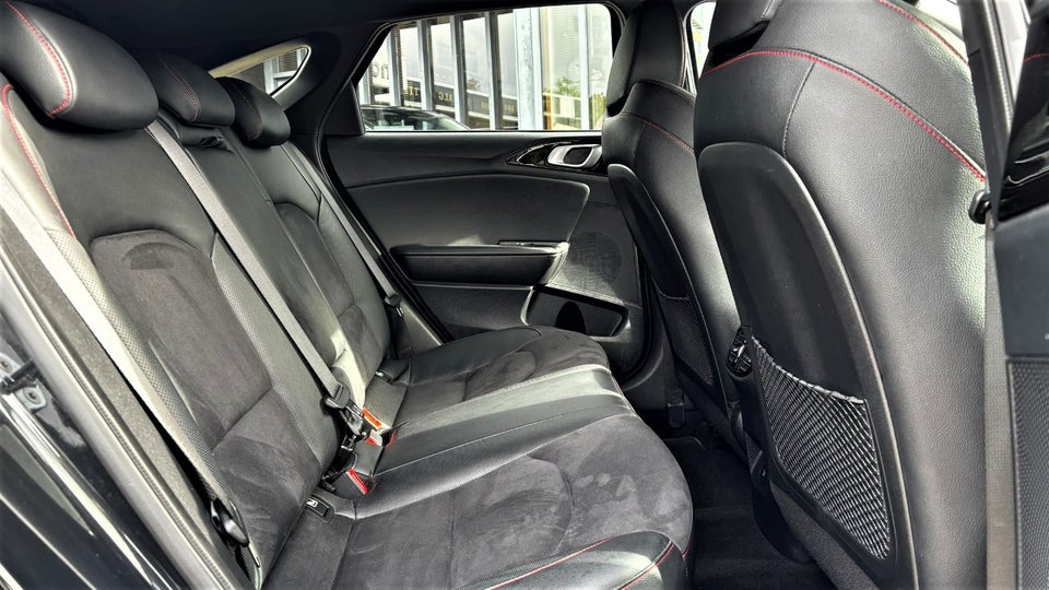 Kia ProCeed 1,6 T-GDi GT DCT 5d