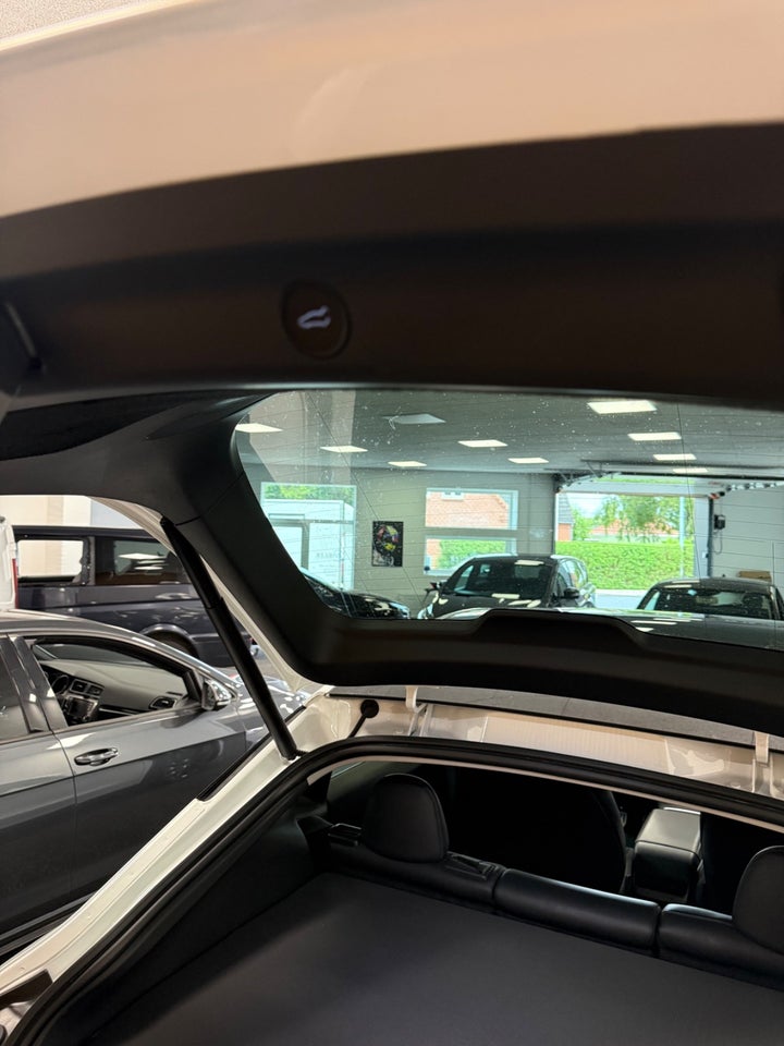 Tesla Model Y Performance AWD 5d