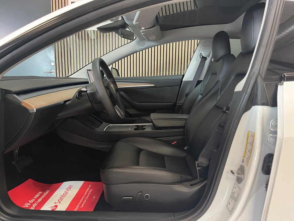 Tesla Model 3 Long Range AWD 4d
