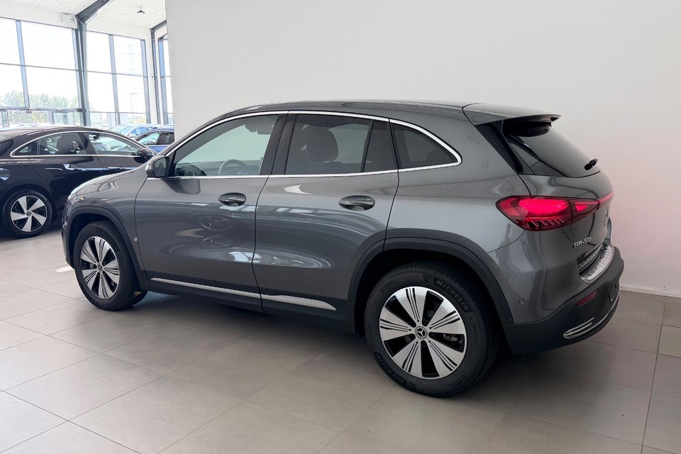 Mercedes EQA250+ Progressive 5d