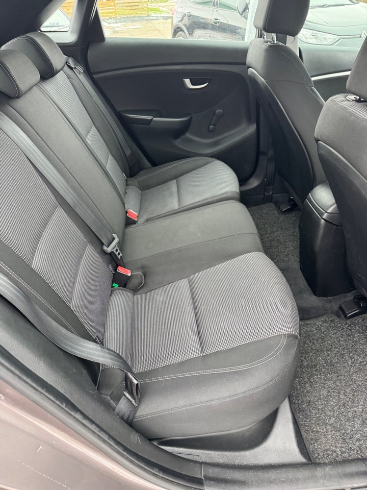 Hyundai i30 1,4 CVVT Comfort 5d