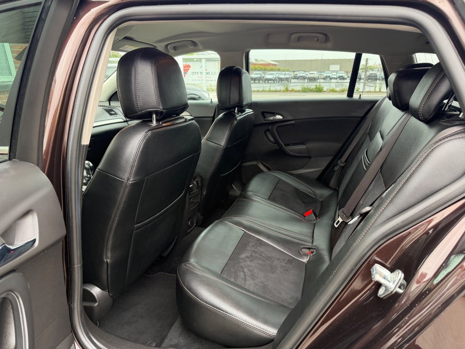 Opel Insignia 1,4 T 140 Edition Sports Tourer eco 5d