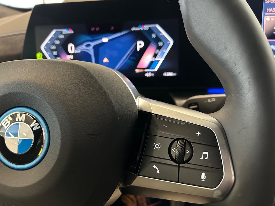 BMW iX2 xDrive30 Fully Charged 5d