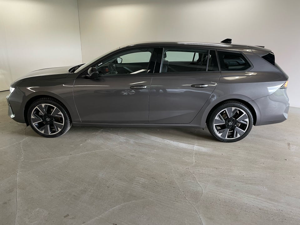 Opel Astra-e 54 Sports Tourer 5d
