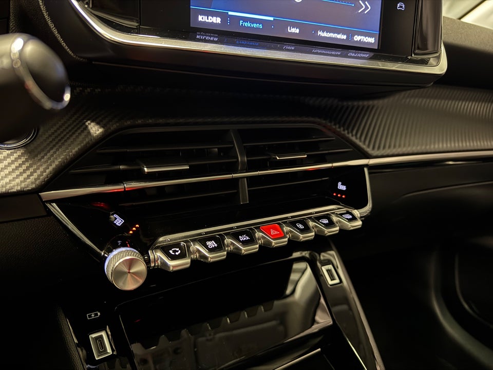 Peugeot 208 1,5 BlueHDi 100 Allure Sky 5d