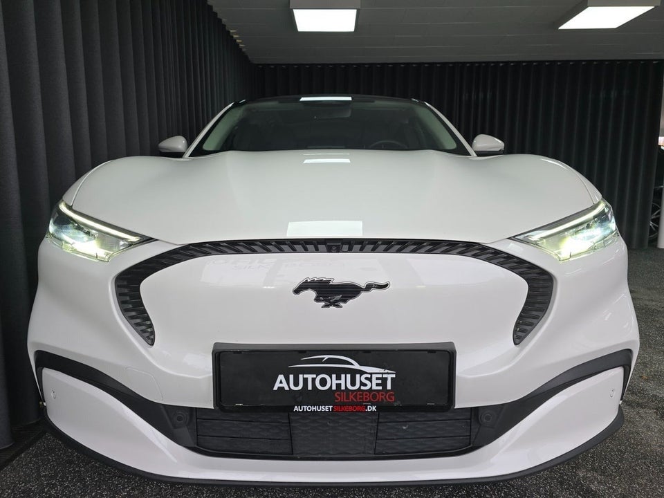 Ford Mustang Mach-E 68 Standard Range 5d