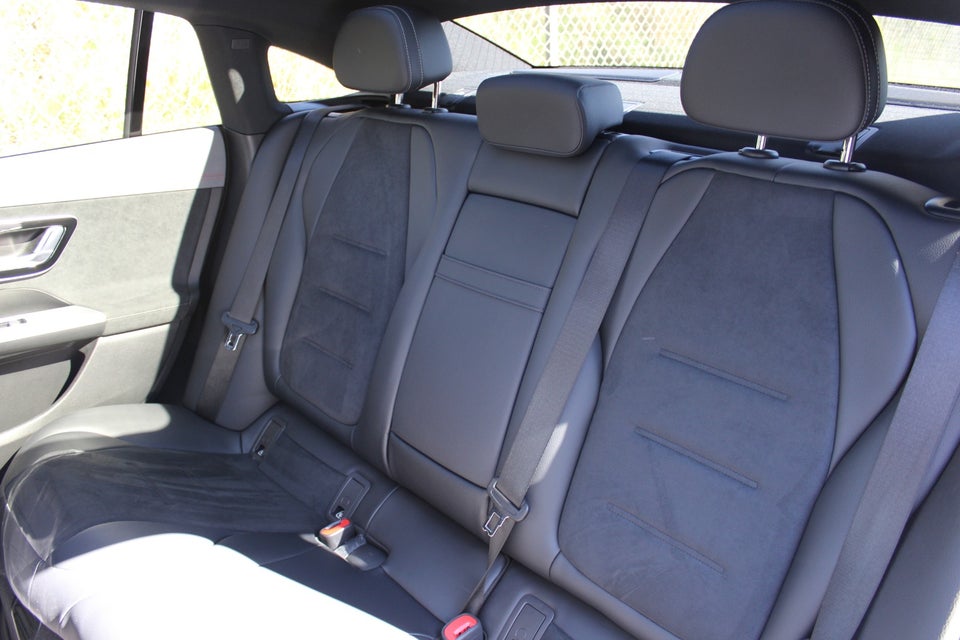 Mercedes EQE350 AMG Premium Plus 4Matic 4d