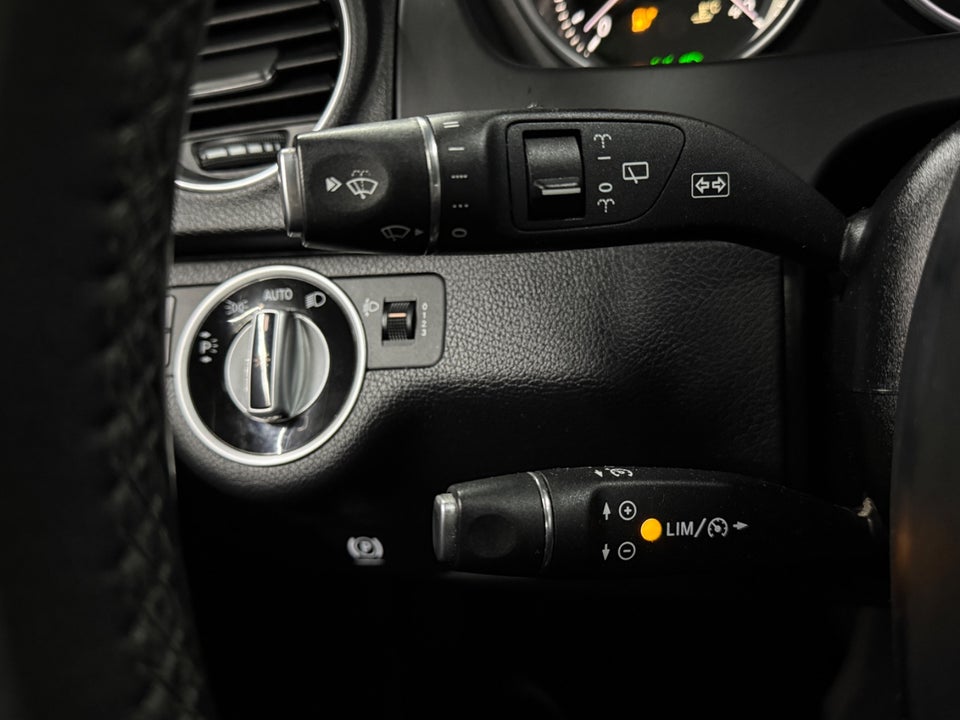 Mercedes C220 2,2 CDi AMG Line stc. aut. 5d