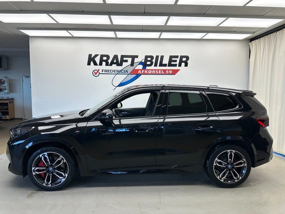 BMW iX1 eDrive20 M-Sport Pro 5d