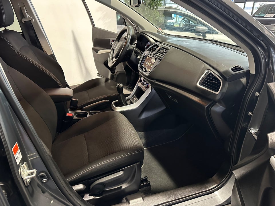 Suzuki S-Cross 1,0 Boosterjet Exclusive KUP 5d