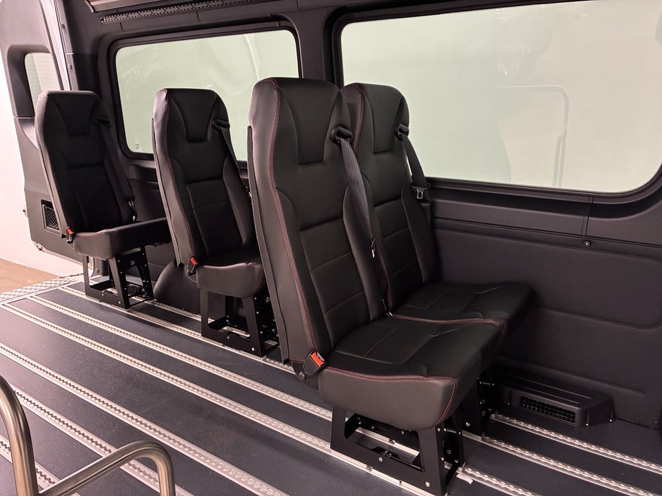 Mercedes Sprinter 317 2,0 CDi A2 Tourer PRO aut. RWD