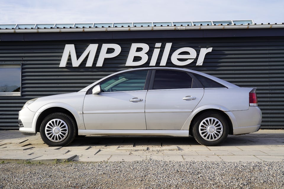 Opel Vectra 2,2 Direct Sport 5d