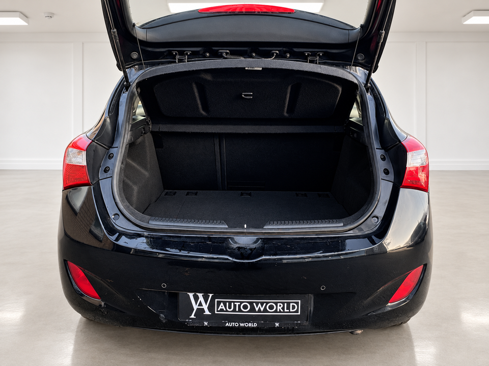 Hyundai i30 1,6 GDi Active+ 5d