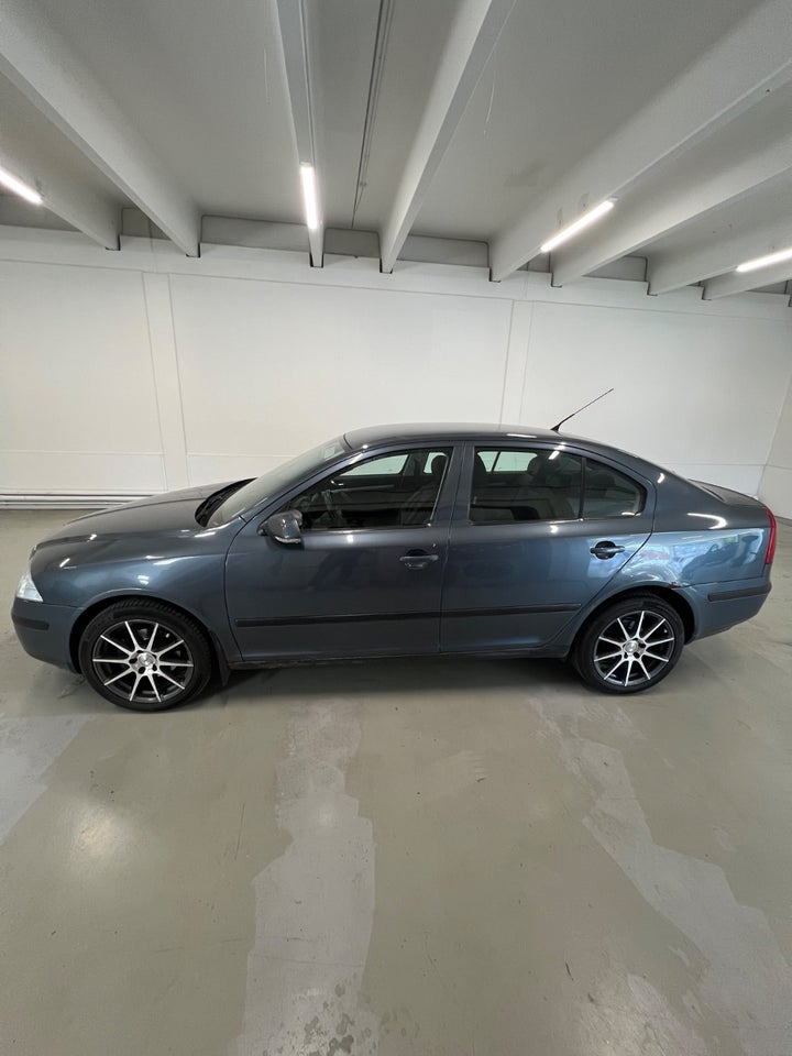 Skoda Octavia 2,0 TDi Elegance 5d