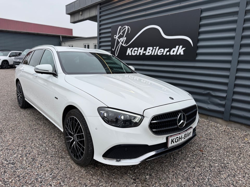 Mercedes E300 de 2,0 Avantgarde stc. aut. 4Matic 5d