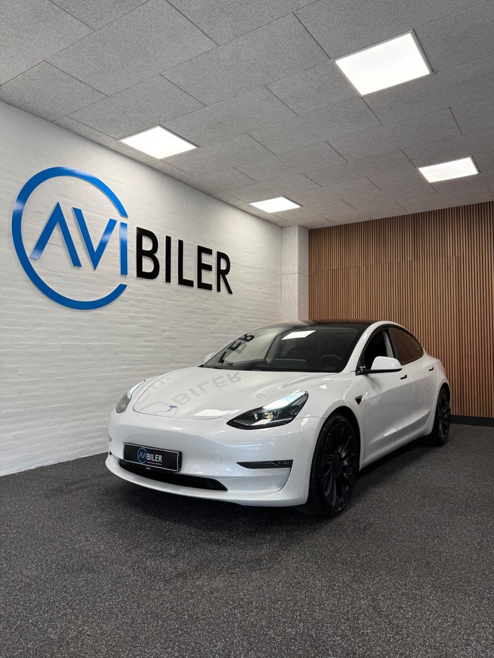 Tesla Model 3 Performance AWD 4d