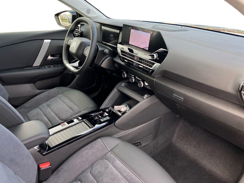 Citroën ë-C4 X 50 Ë-Series 4d