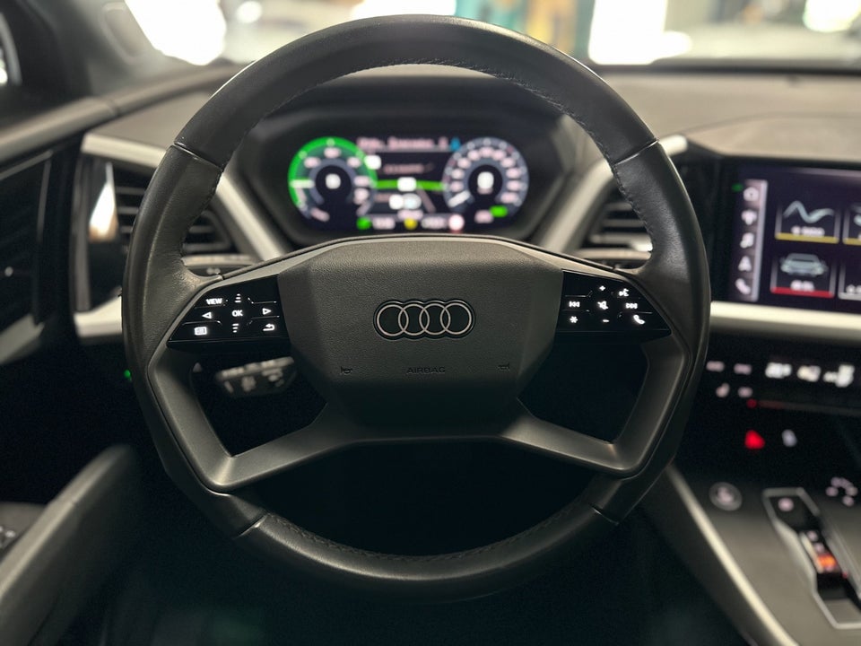 Audi Q4 e-tron 45 Attitude 5d