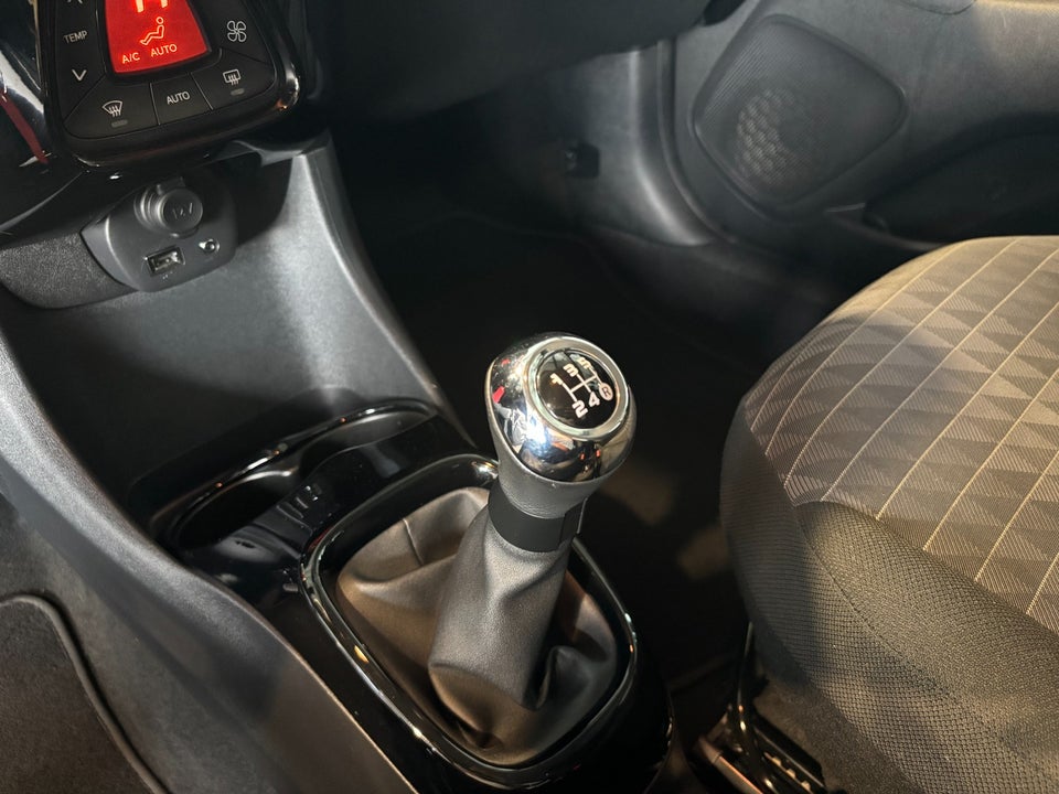 Peugeot 108 1,0 e-VTi 72 Active 5d