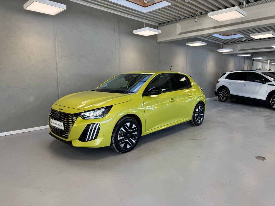 Peugeot e-208 50 Style 5d