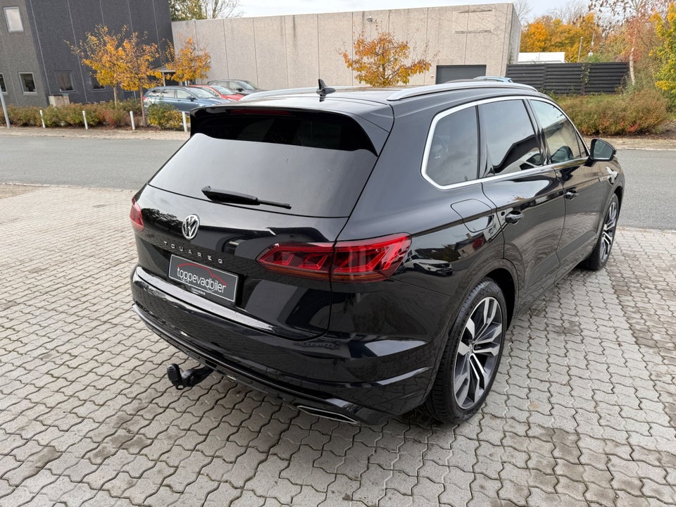 VW Touareg 3,0 TDi 286 R-line aut. 4Motion Van 5d