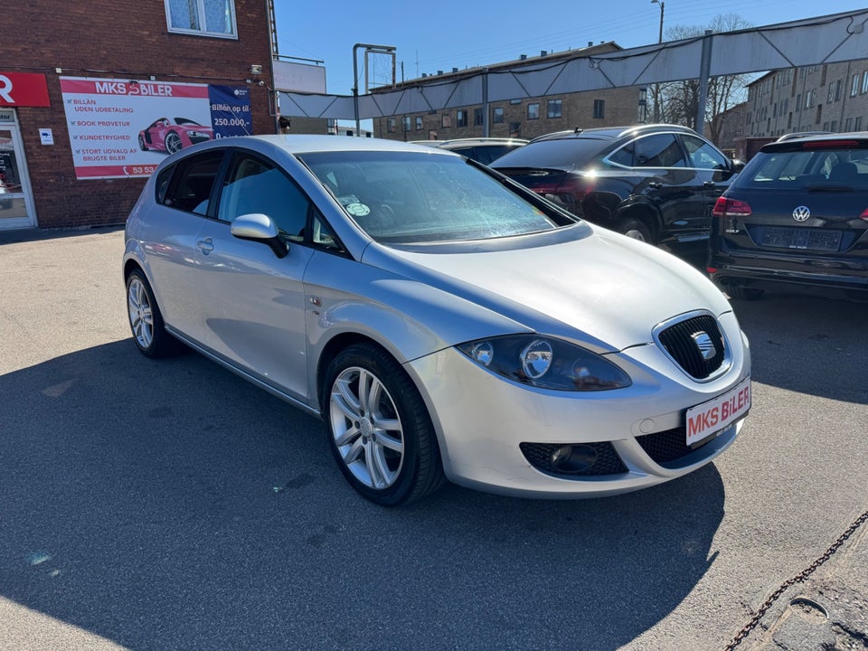 Seat Leon 1,8 TSi Stylance 5d
