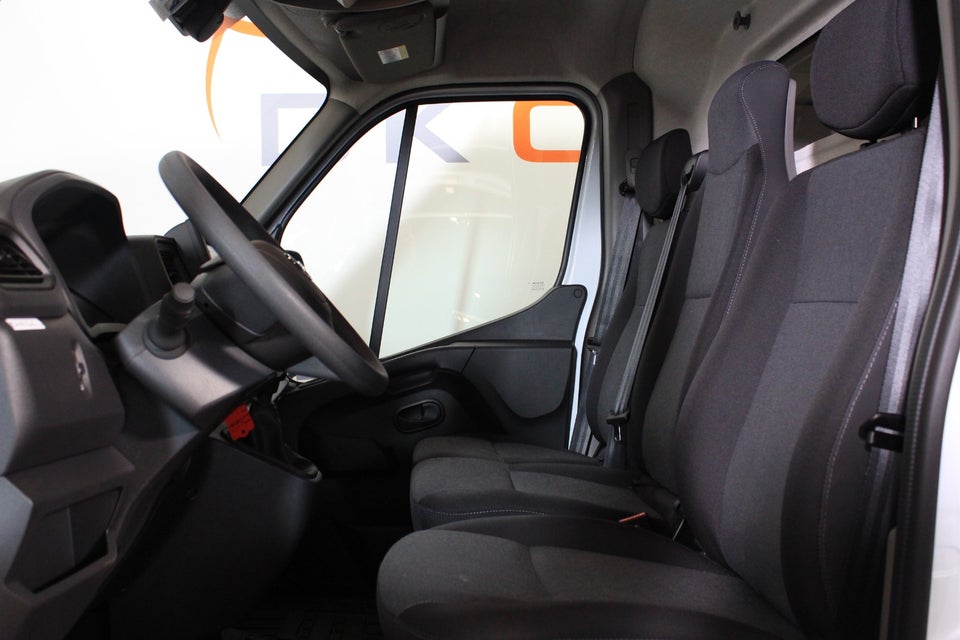 Nissan Interstar 2,3 dCi 150 L3H2 N-Connecta Van