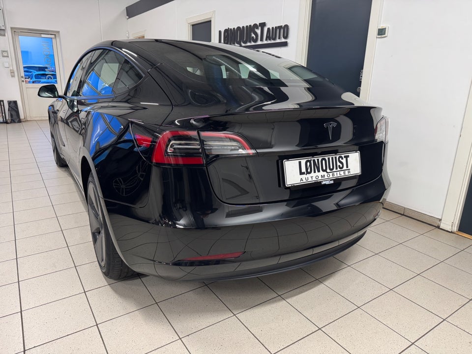 Tesla Model 3 Long Range RWD 4d