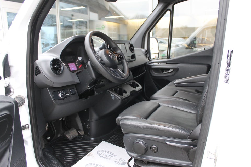 Mercedes Sprinter 214 2,2 CDi A2 Kassevogn aut. FWD