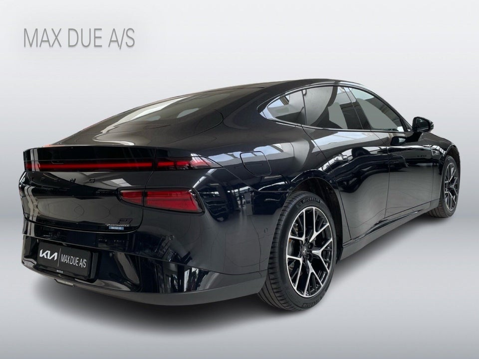 Xpeng P7 Performance 4d