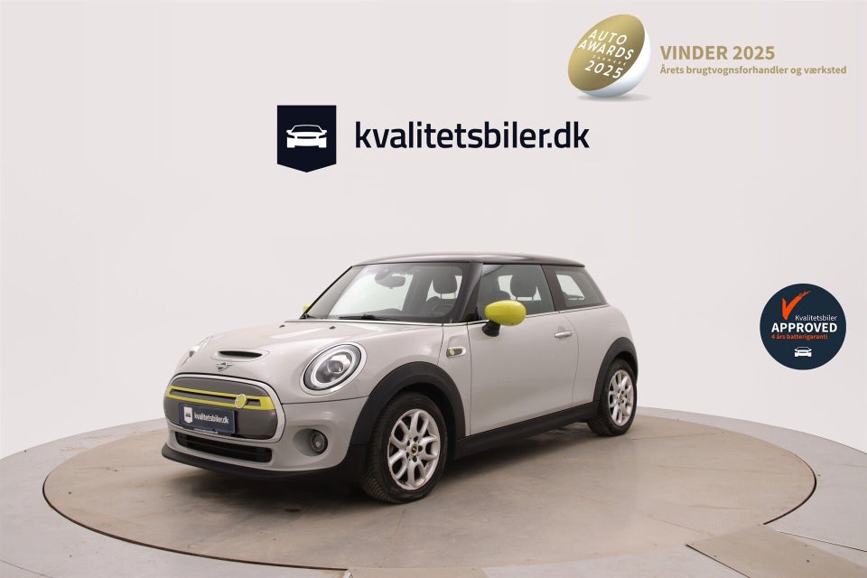 MINI Cooper SE Essential 3d