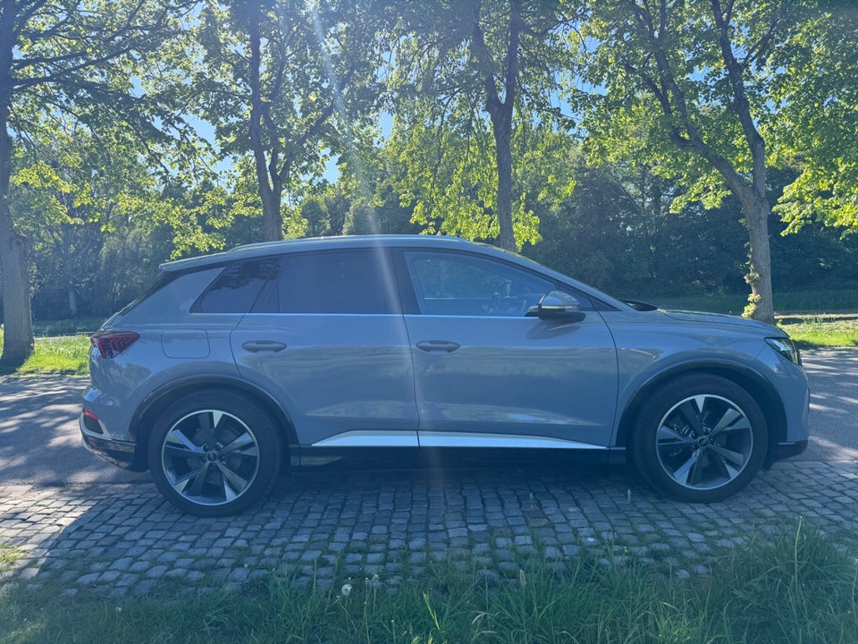Audi Q4 e-tron 35 S-line 5d