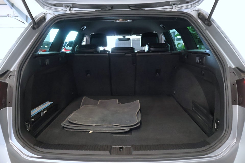 VW Passat 1,4 TSi 150 R-line Variant DSG BMT 5d