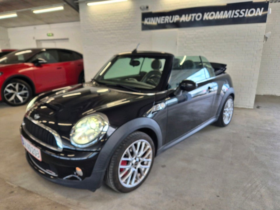 MINI Cooper S 1,6 JC Works Cabriolet 2d