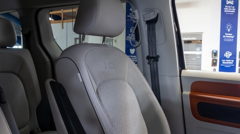 VW ID.Buzz 77 Pro SWB 5d