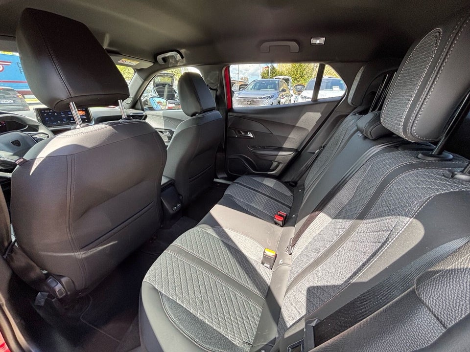 Peugeot 2008 1,2 PureTech 130 Allure EAT8 5d