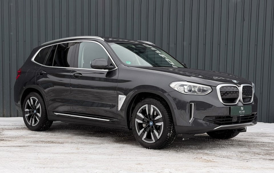 BMW iX3 Charged 5d
