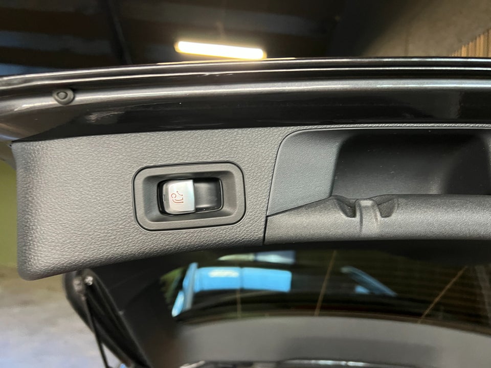 Mercedes C300 de 2,0 AMG Line Night Edition stc. aut. 5d