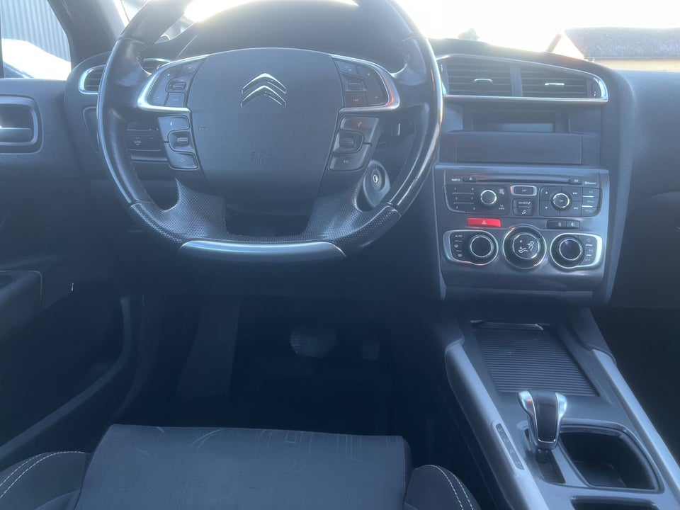 Citroën C4 1,6 e-HDi 112 Seduction E6G 5d