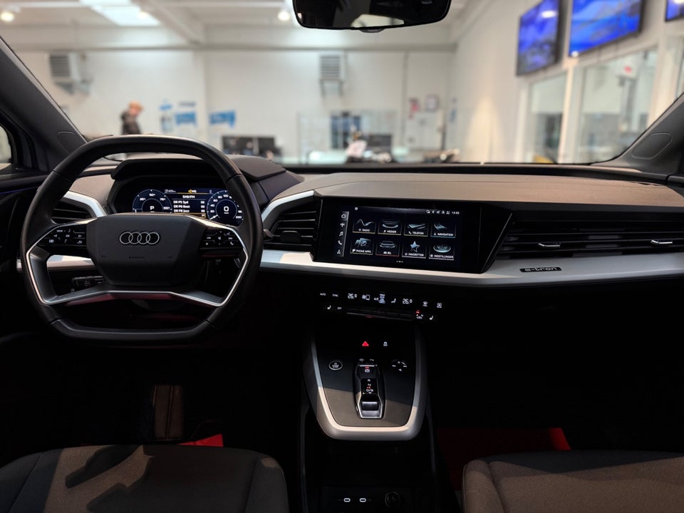 Audi Q4 e-tron 40  5d