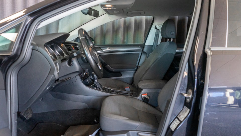 VW Golf VII 1,5 TSi 130 Comfortline DSG 5d