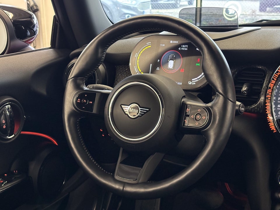 MINI Cooper SE Experience 3d