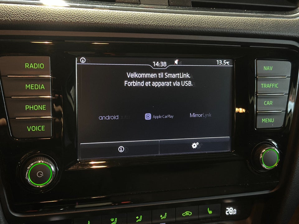 Skoda Octavia 1,6 TDi 110 Style Combi DSG 5d