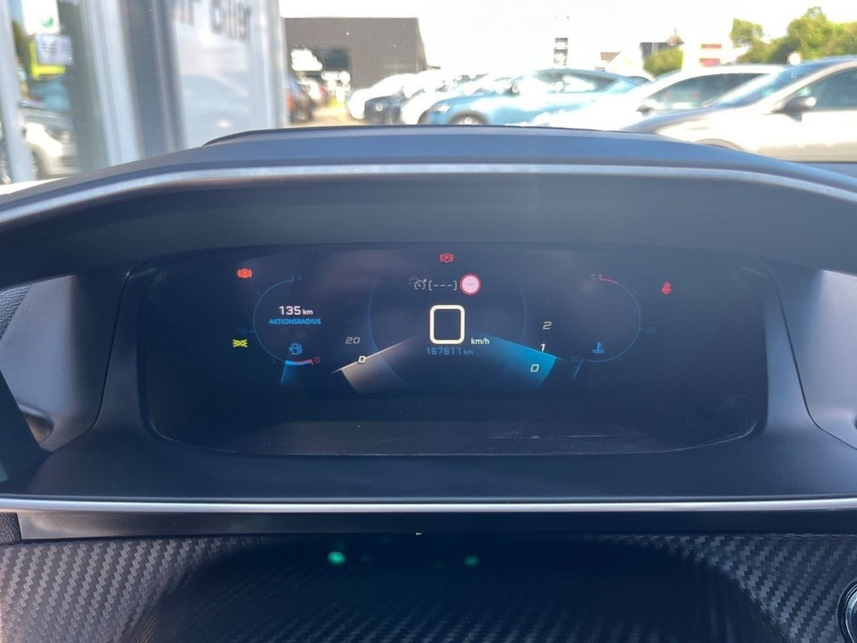 Peugeot 2008 1,5 BlueHDi 100 Allure Pack 5d