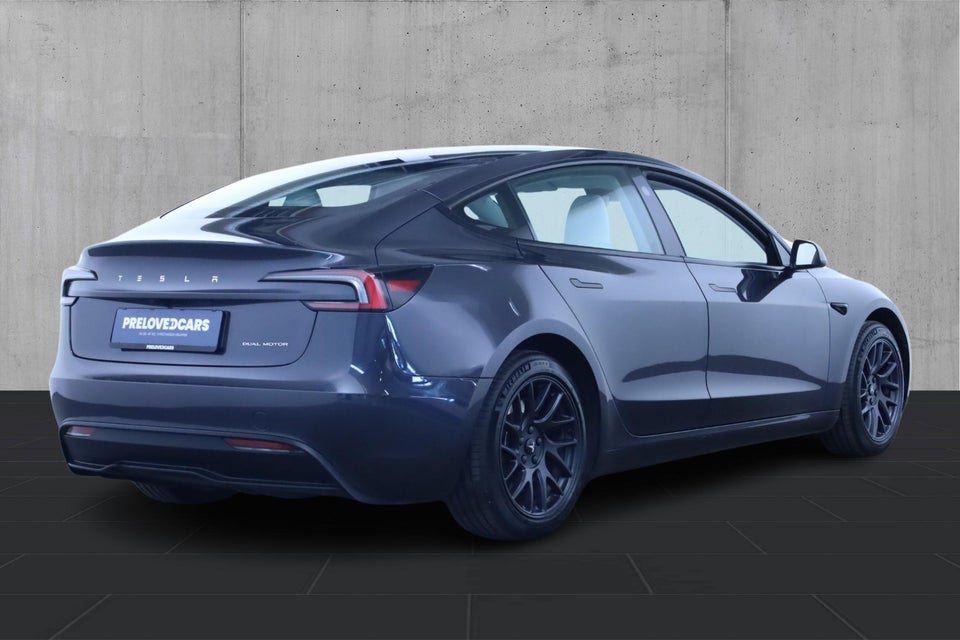 Tesla Model 3 Long Range AWD 4d