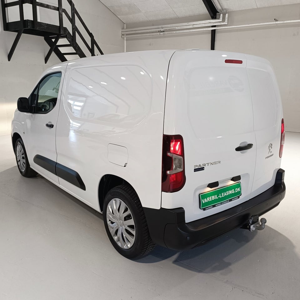 Peugeot Partner 1,5 BlueHDi 100 L1V1 Plus Van